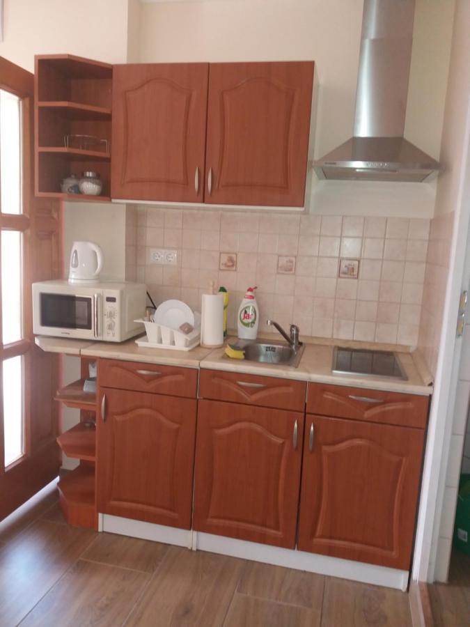 Appartement Gyöngy Vendégház à Szekszárd Extérieur photo