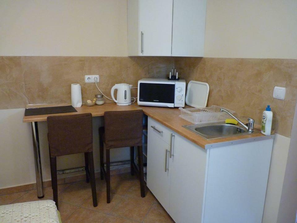 Appartement Gyöngy Vendégház à Szekszárd Extérieur photo